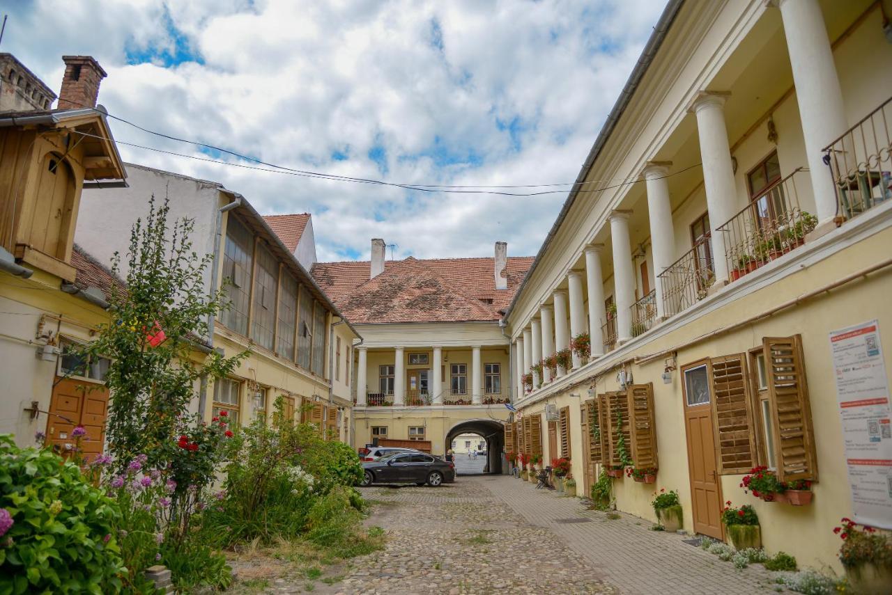 History Apartments Piata Mare Σίμπιου Εξωτερικό φωτογραφία